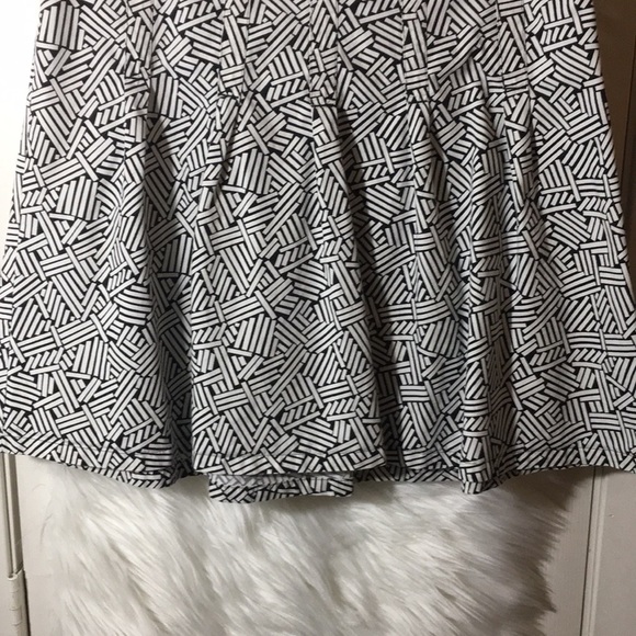 ANN TAYLOR LOFT SKIRT - Picture 3 of 6